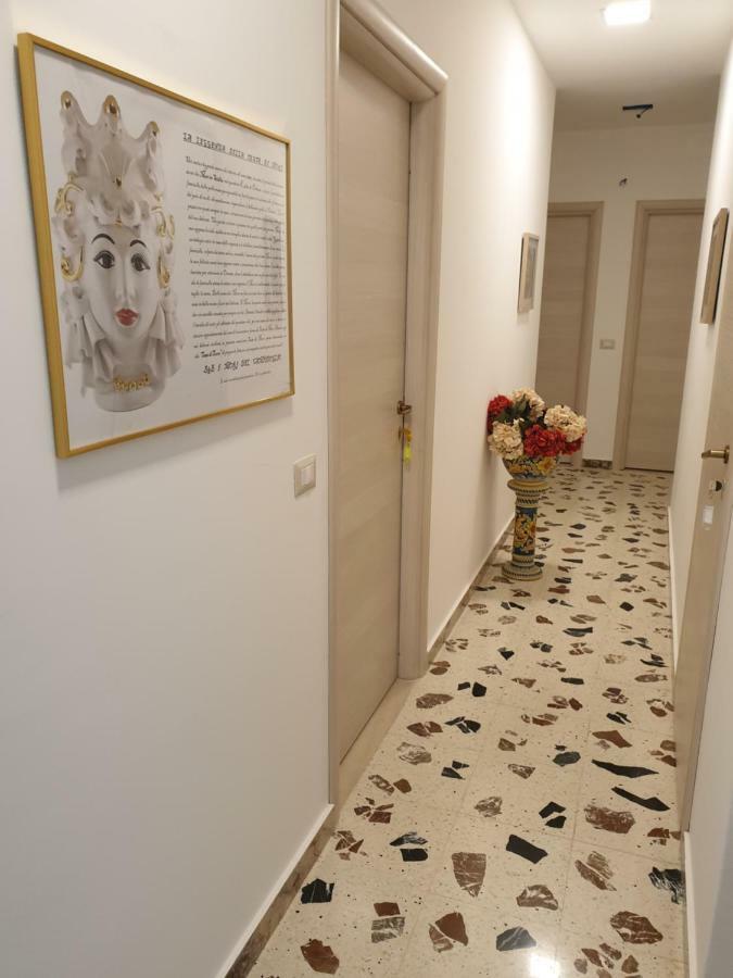 I Mori In Campidoglio Affitta Camere SantʼAgata di Militello Eksteriør bilde